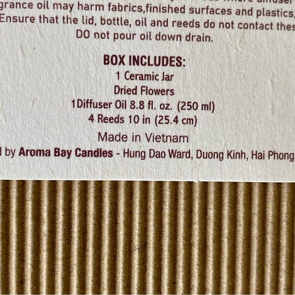 Natural Essentials Floral Rose & Fig Reed Diffuser - Picture 4 of 5